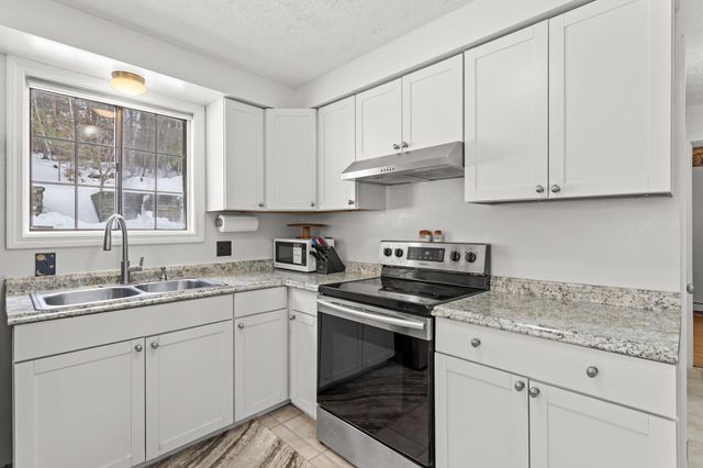 109 Weston Road, Manchester, NH 03103