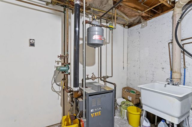 109 Weston Road, Manchester, NH 03103