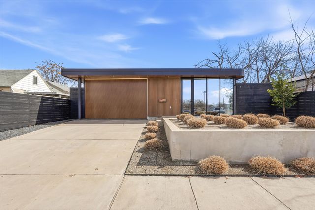 6822 Victoria Avenue, Dallas, TX 75209