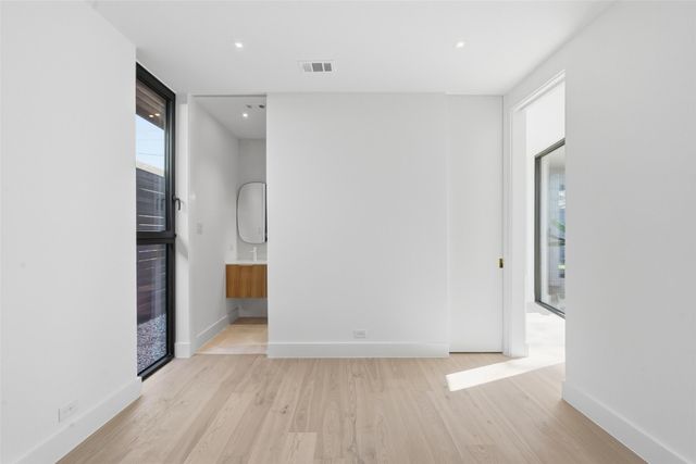 6822 Victoria Avenue, Dallas, TX 75209