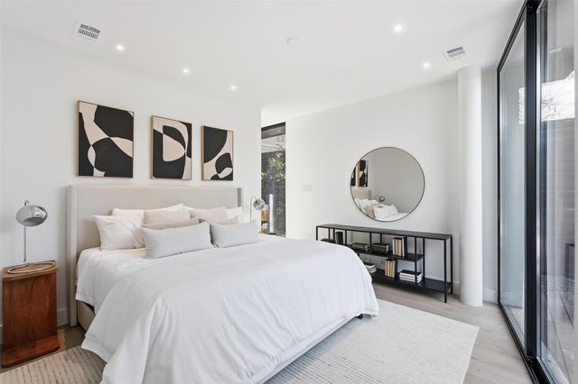 6822 Victoria Avenue, Dallas, TX 75209