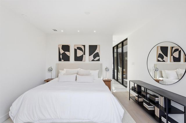 6822 Victoria Avenue, Dallas, TX 75209