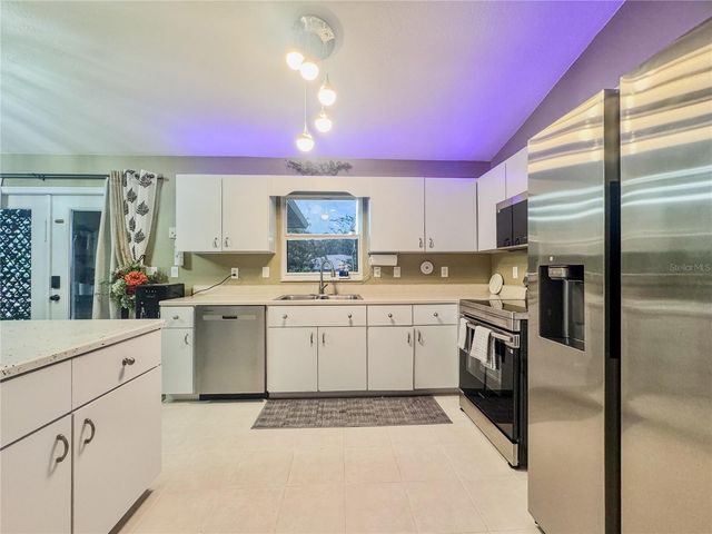 4380 NE 19TH AVENUE, Ocala, FL 34479