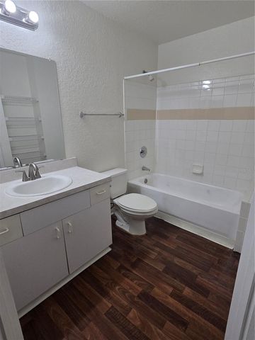 17112 CARRINGTON PARK DRIVE 902, Tampa, FL 33647