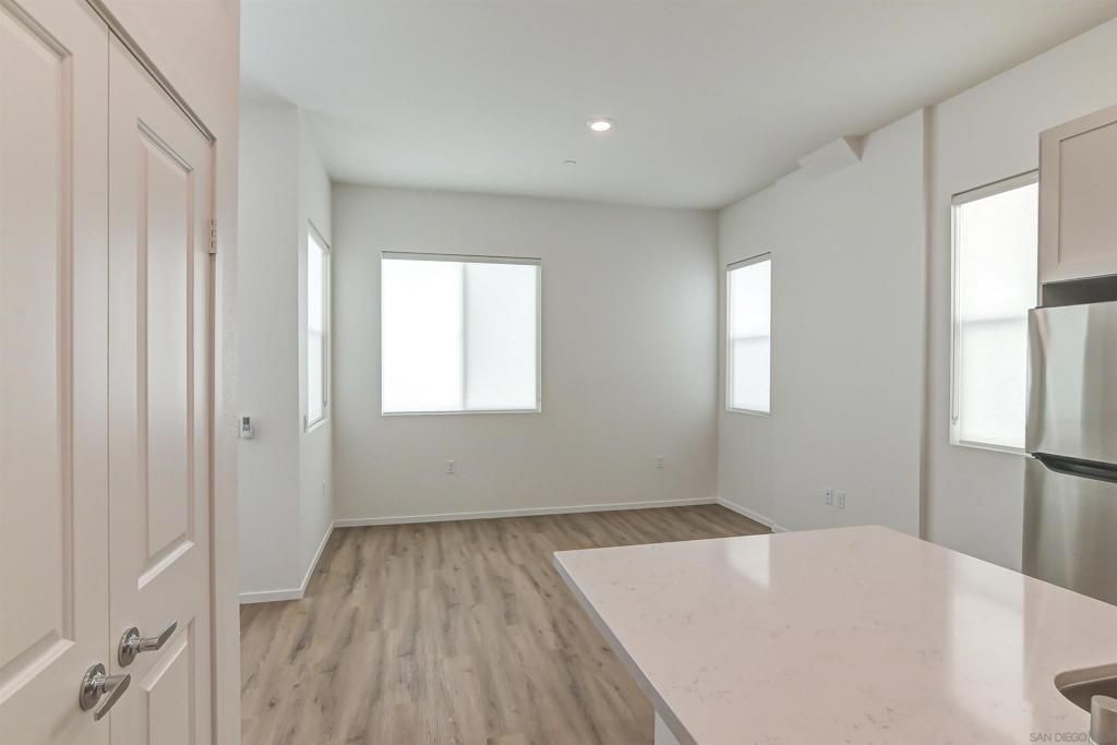 2054 58 N Highland Ave, San Diego, CA 92113 — photo 5