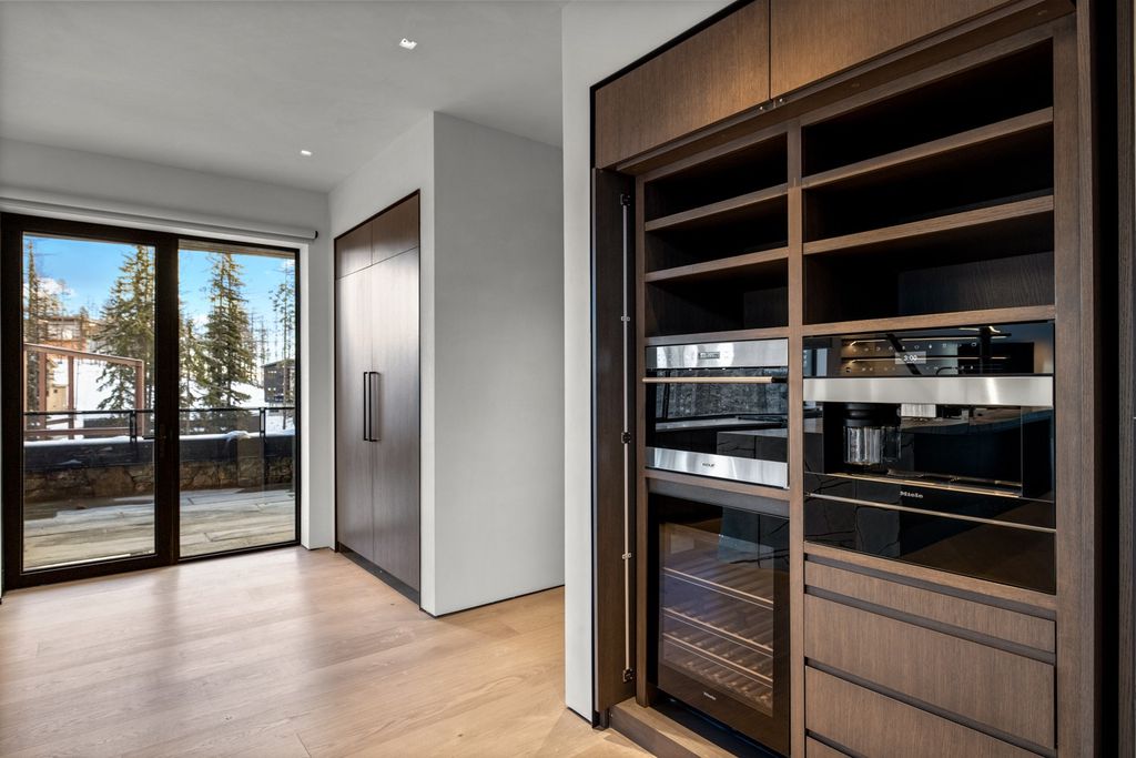 1059 Elk Camp Loop, Whitefish, MT 59937 photo 10