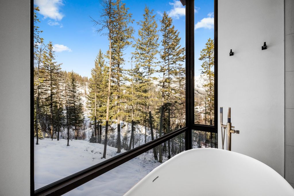 1059 Elk Camp Loop, Whitefish, MT 59937 photo 33