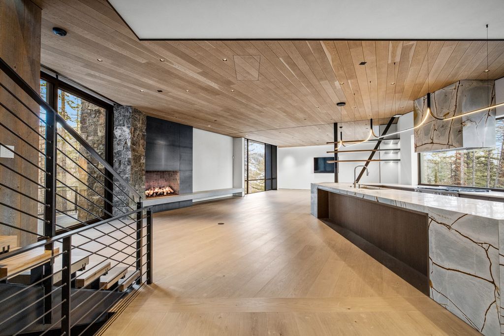 1059 Elk Camp Loop, Whitefish, MT 59937 photo 5