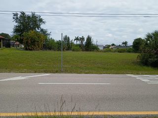 2915 DIPLOMAT PARKWAY W, Cape Coral, FL 33993