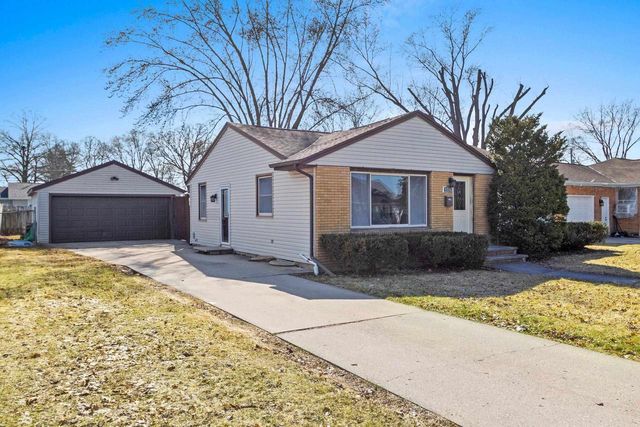 1714 LILAC LANE, Green Bay, WI 54302
