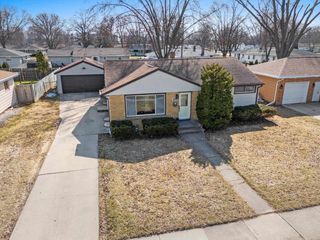 1714 LILAC LANE, Green Bay, WI 54302