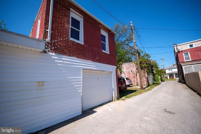 262 W COTTAGE PL, York, PA 17401