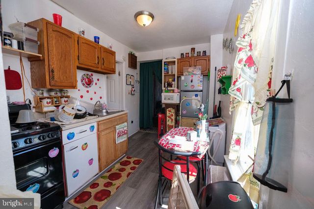 262 W COTTAGE PL, York, PA 17401