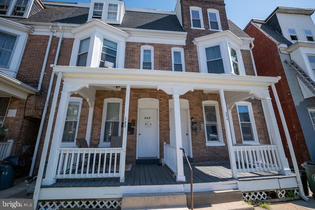 262 W COTTAGE PL, York, PA 17401
