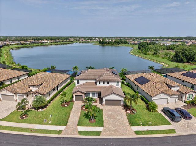 17618 POLO TRAIL, Bradenton, FL 34211