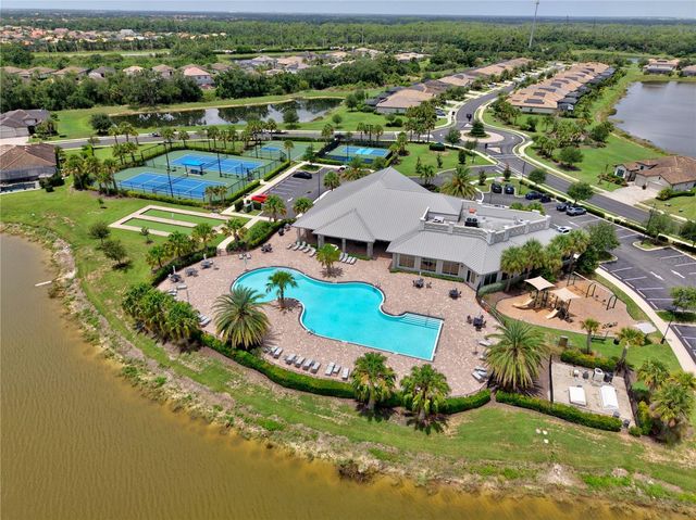17618 POLO TRAIL, Bradenton, FL 34211
