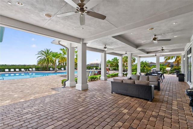 17618 POLO TRAIL, Bradenton, FL 34211