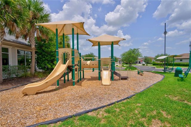 17618 POLO TRAIL, Bradenton, FL 34211