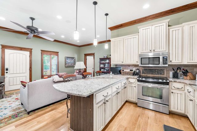 1257 Harris Hollow Rd, Charlotte, TN 37036