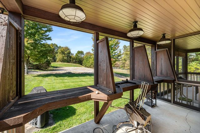 1257 Harris Hollow Rd, Charlotte, TN 37036