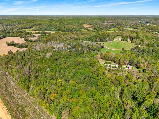 1257 Harris Hollow Rd, Charlotte, TN 37036