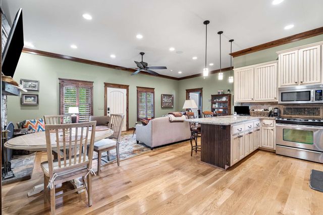 1257 Harris Hollow Rd, Charlotte, TN 37036