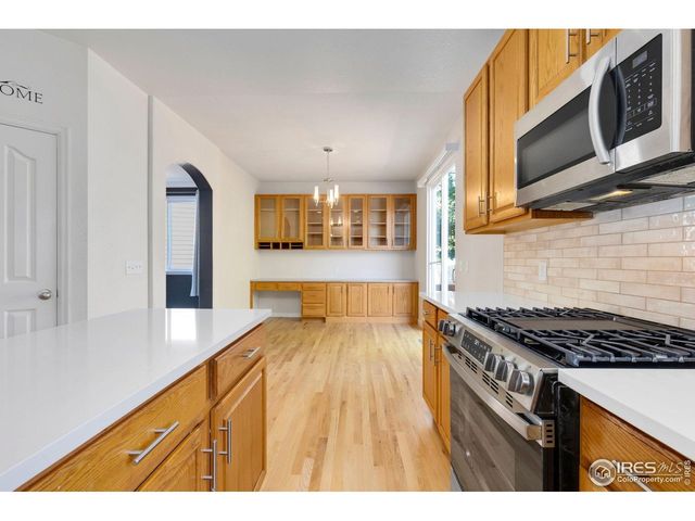 2010 Glenarbor Ct, Longmont, CO 80504