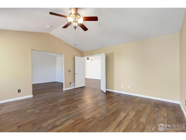 2010 Glenarbor Ct, Longmont, CO 80504