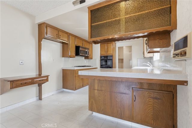 841 W 25th Street, San Pedro, CA 90731
