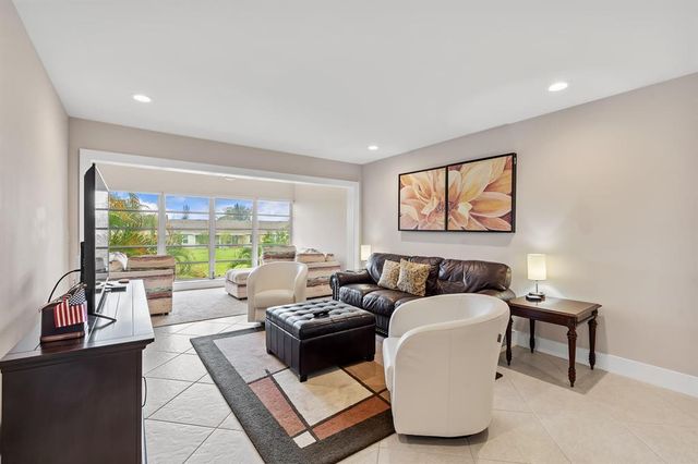 5656 VIA DELRAY Boulevard B, Delray Beach, FL 33484