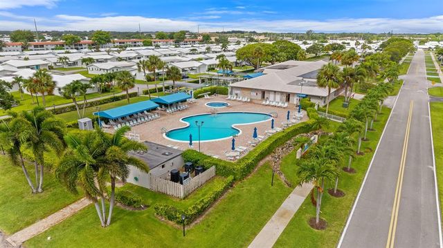5656 VIA DELRAY Boulevard B, Delray Beach, FL 33484