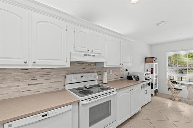 5656 VIA DELRAY Boulevard B, Delray Beach, FL 33484