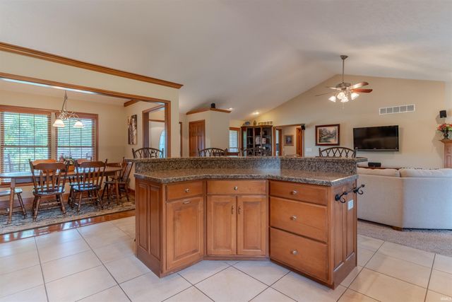 5640 St Charles Drive, Mount Vernon, IN 47620