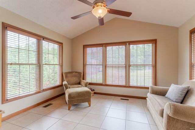 5640 St Charles Drive, Mount Vernon, IN 47620