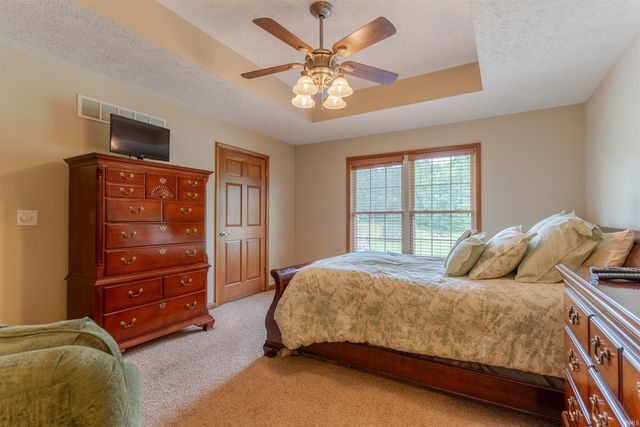 5640 St Charles Drive, Mount Vernon, IN 47620
