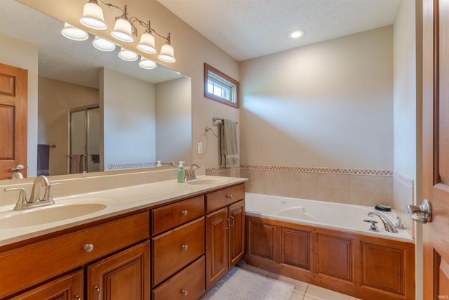 5640 St Charles Drive, Mount Vernon, IN 47620