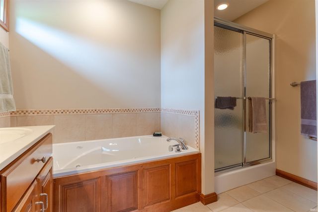 5640 St Charles Drive, Mount Vernon, IN 47620