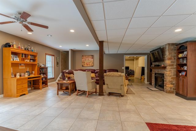 5640 St Charles Drive, Mount Vernon, IN 47620