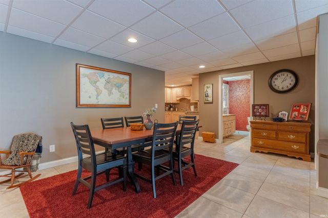 5640 St Charles Drive, Mount Vernon, IN 47620
