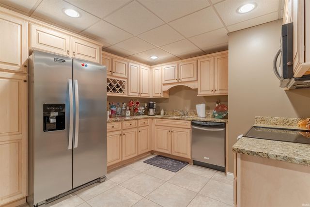 5640 St Charles Drive, Mount Vernon, IN 47620