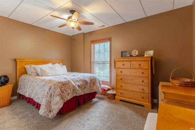 5640 St Charles Drive, Mount Vernon, IN 47620