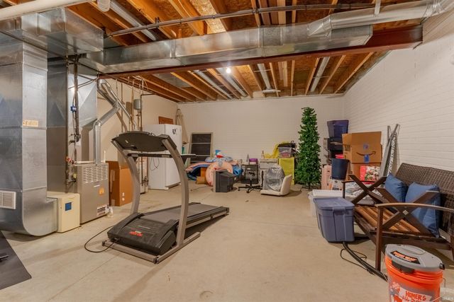5640 St Charles Drive, Mount Vernon, IN 47620