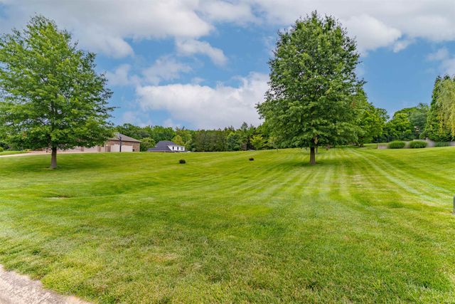 5640 St Charles Drive, Mount Vernon, IN 47620