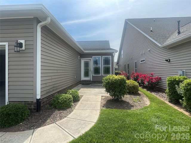 17725 Morehampton Avenue, Cornelius, NC 28031