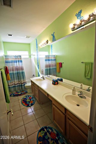 1285 N EVERGREEN Street, Gilbert, AZ 85233