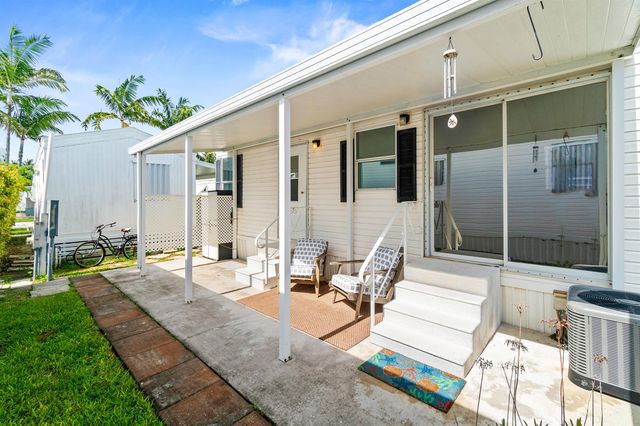 12 Hibiscus Drive H, Briny Breezes, FL 33435