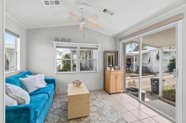 12 Hibiscus Drive H, Briny Breezes, FL 33435
