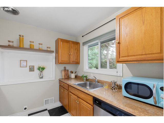 14308 Se RUPERT Dr Se, Milwaukie, OR 97267