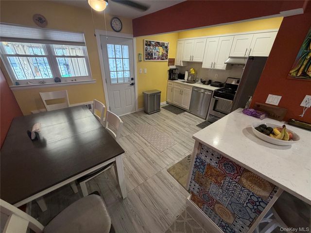 5052 Francis Lewis Blvd, Oakland Gardens, NY 11364
