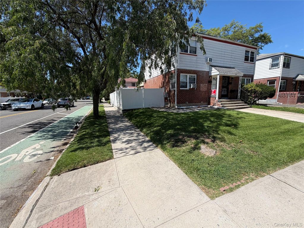 5052 Francis Lewis Blvd, Oakland Gardens, NY 11364 — photo 2